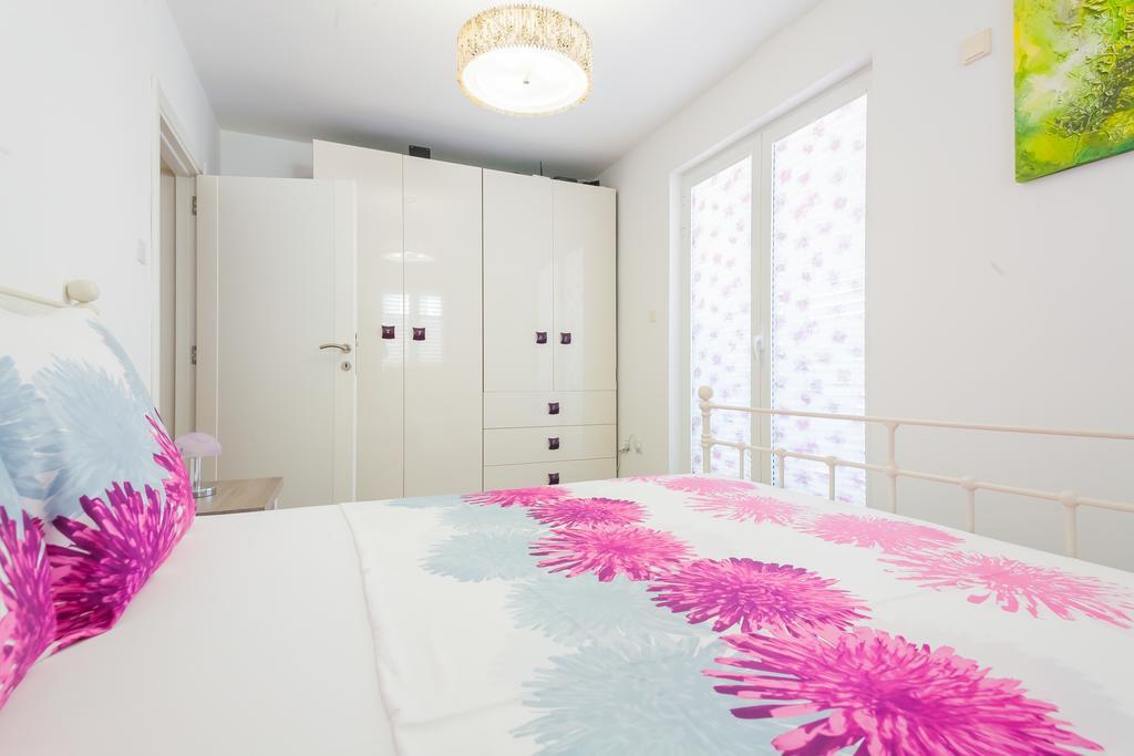 Apartment Mia Светі-Стефан Екстер'єр фото